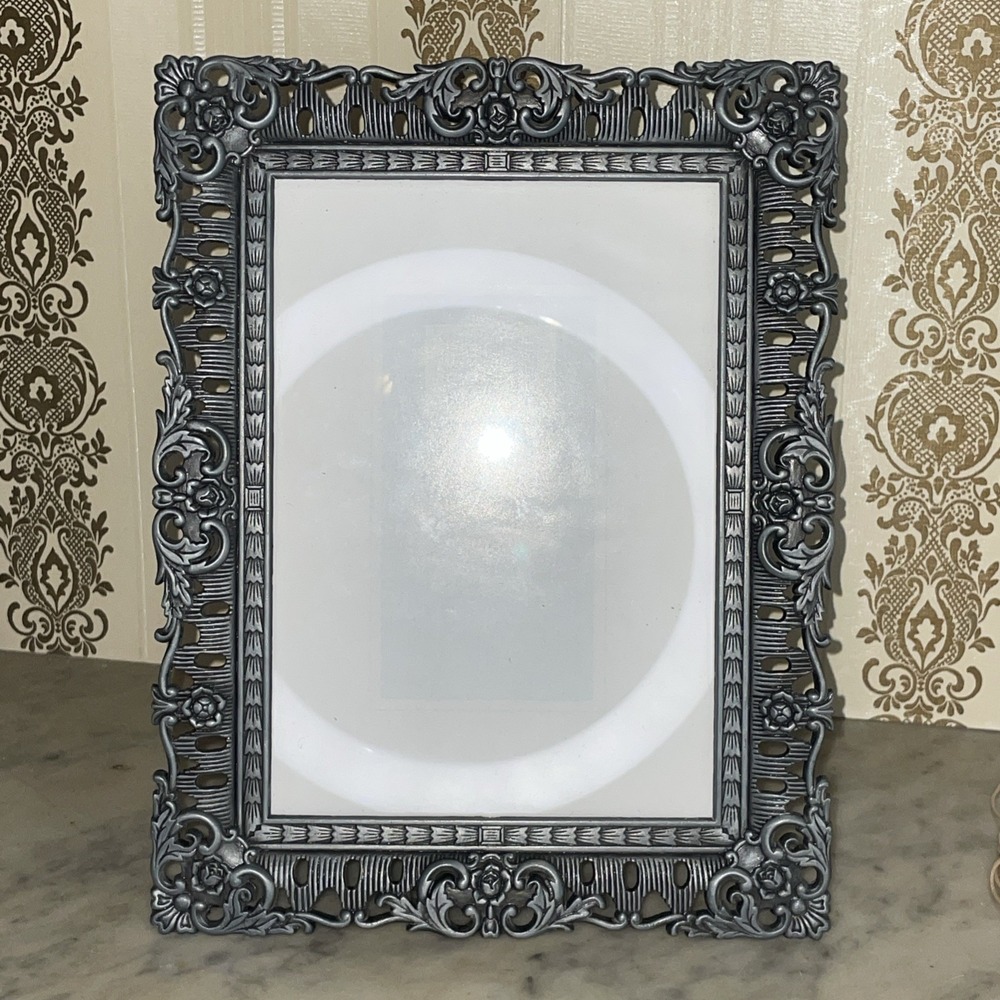 5 x 7 inch Self Standing Photo Frame Heirloom Zinc Alloy Floral Scroll
